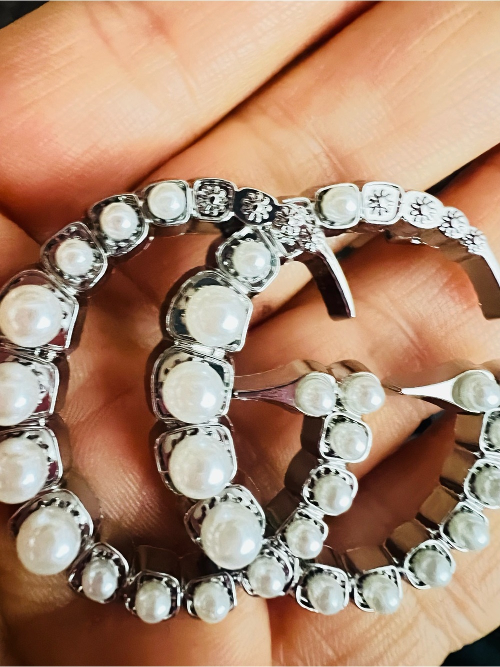 Pearl-Accented unbranded  Silver brooch for Women
